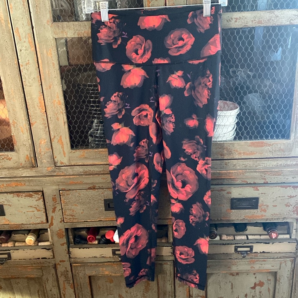 Rose pattern leggings Victoria Secret